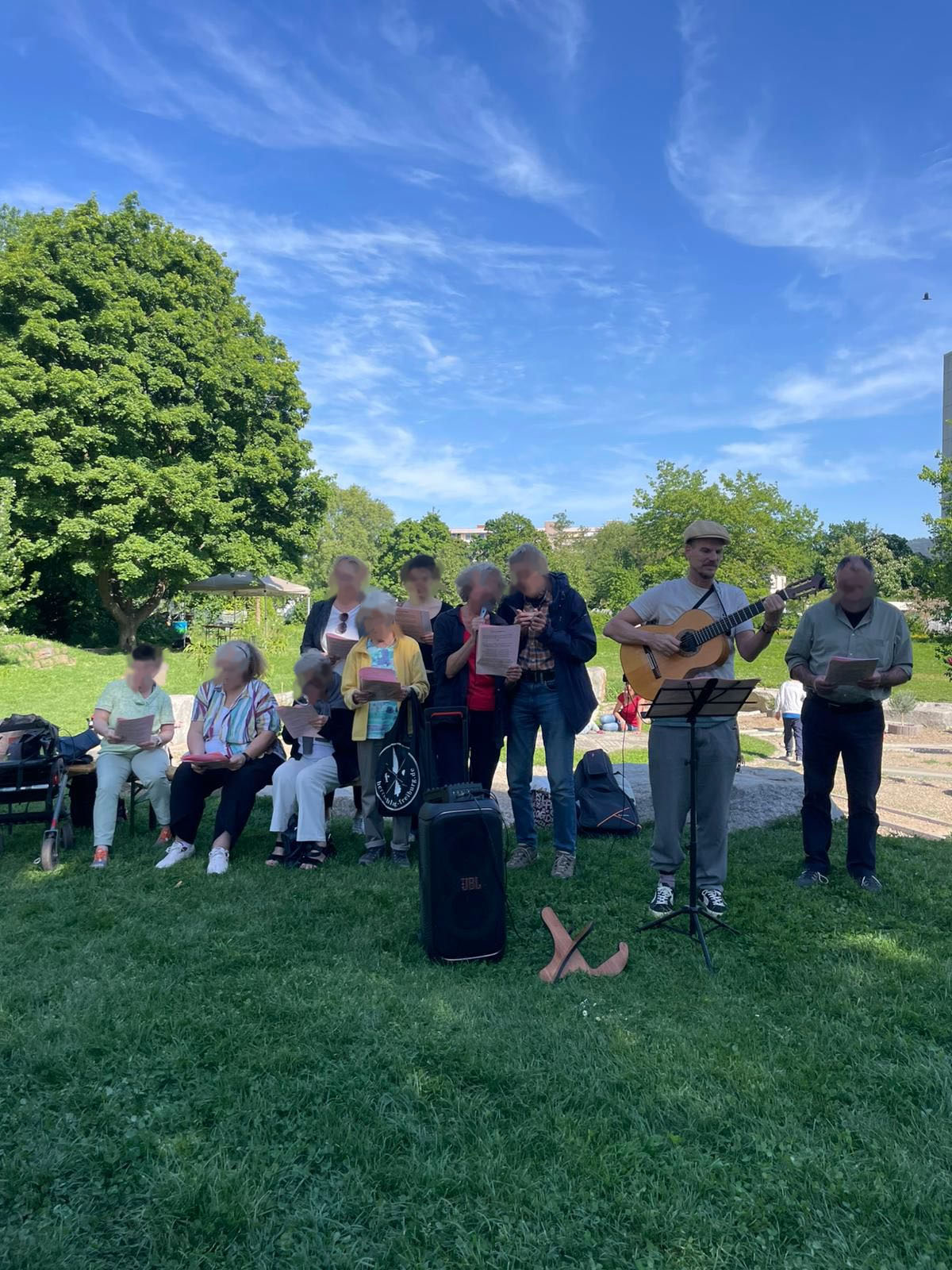 Gemeinsames Singen — Klang & Performance